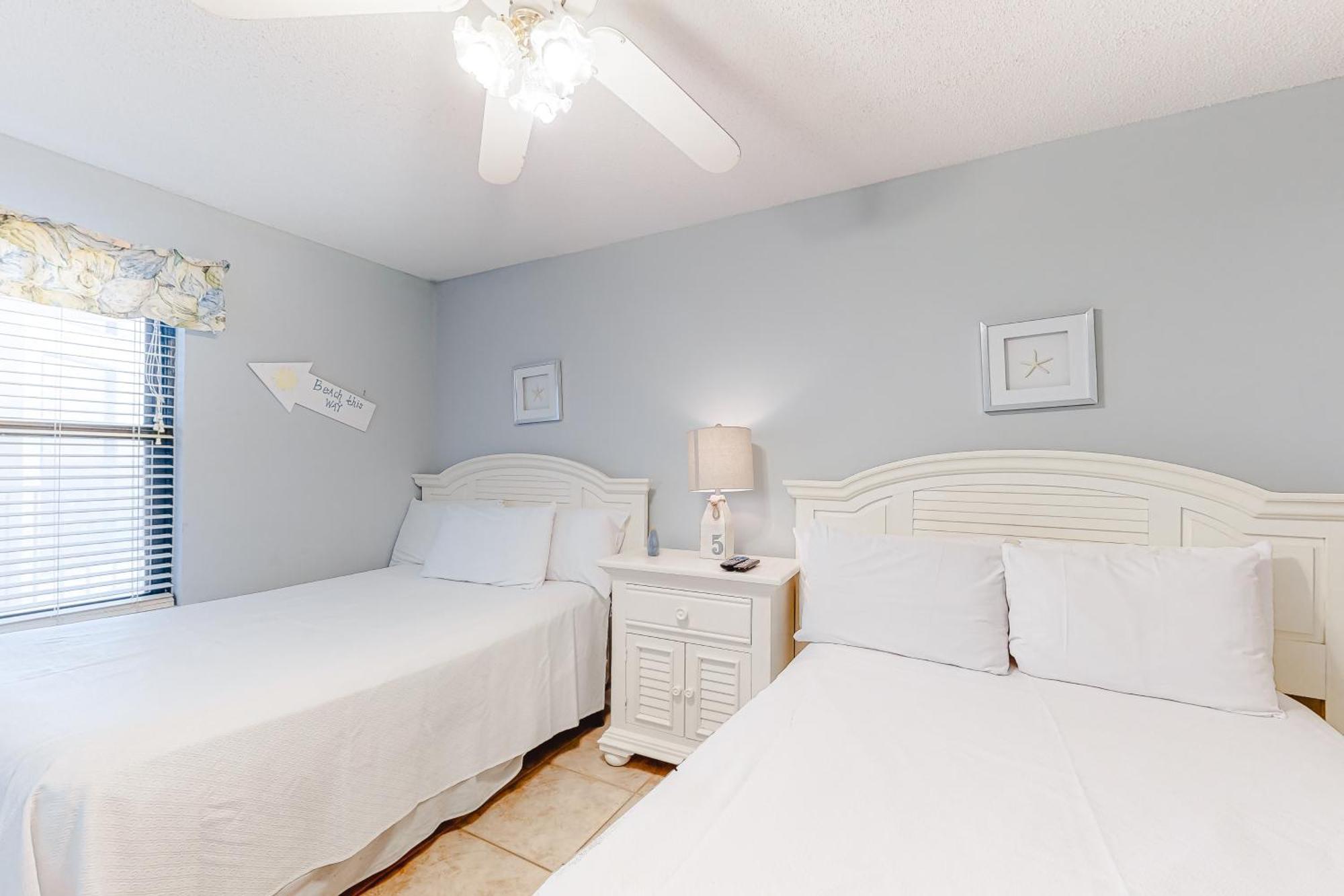 Phoenix Vacation Rentals Ориндж Бийч Стая снимка